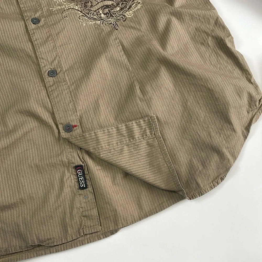 VTG GUESS Y2K Men’s Button Down Shirt Skull Graphics Print Size XXL Tan Stripes - Picture 7 of 16